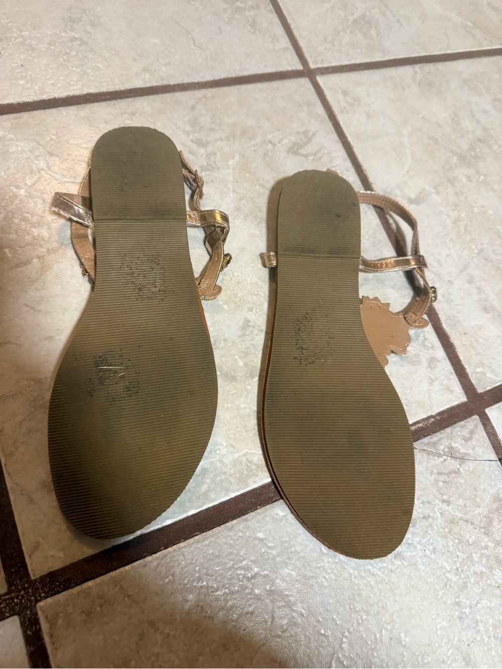 Embellished Tan T‑Strap Women's Sandals with Gold Accents - Picture 3 of 6